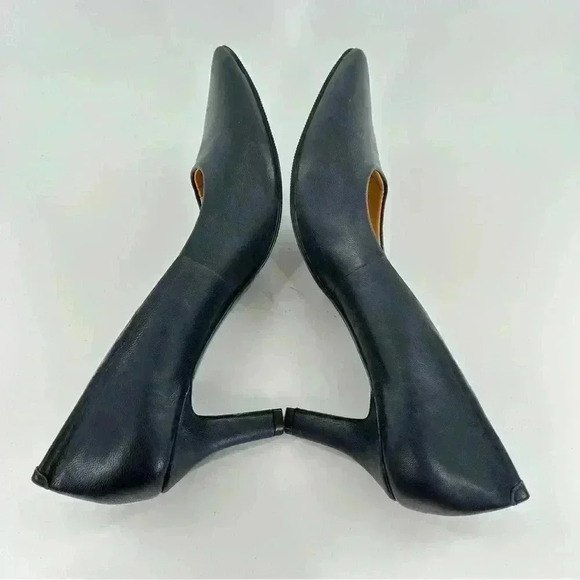 Trotters womens heels size 6 N navy blue leather pointy toe career pumps - Picture 7 of 12